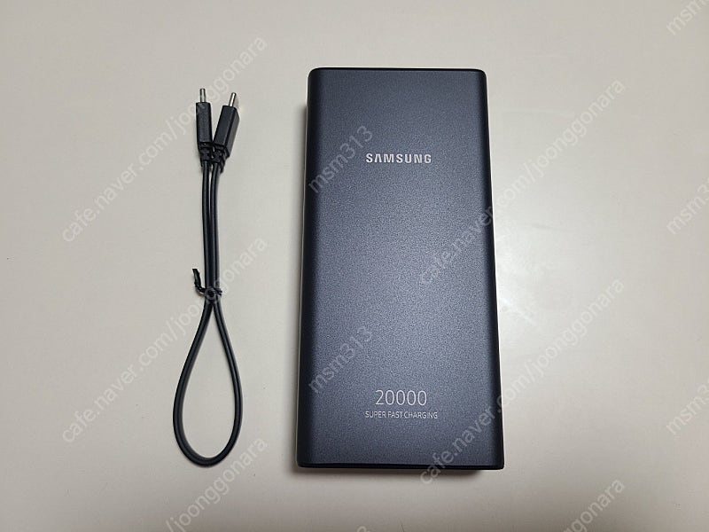 [ 삼성정품 보조배터리 ] EB-P5300 ( 20000mAh / 25W 초고속 충전 ) 팝니다.