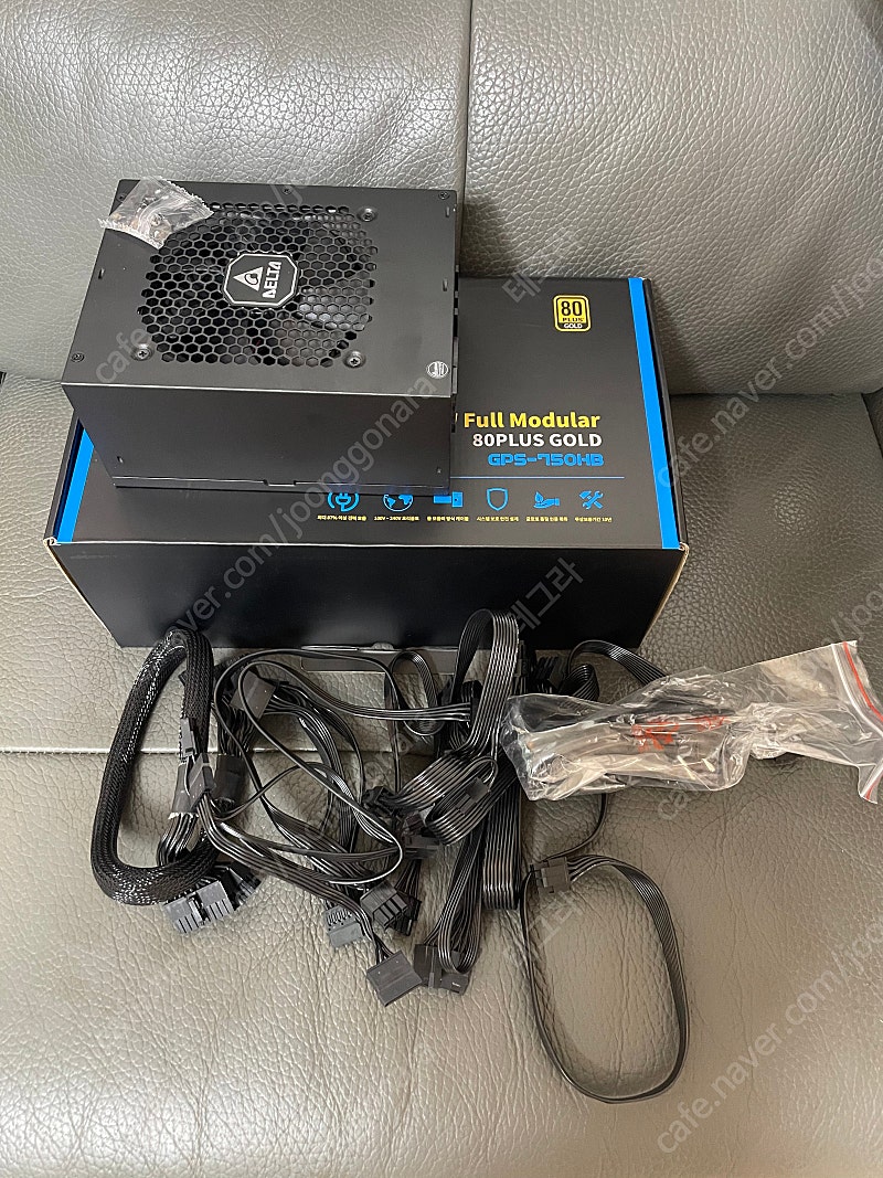 델타 GPS-750HB 풀모듈러 750W 80plus 골드 파워서플라이 판매합니다.