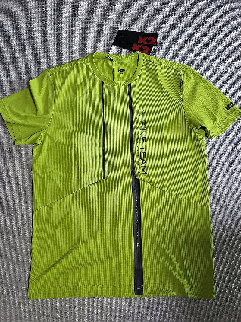 K2 라운드 티셔츠 100(미사용)--택포 2만원