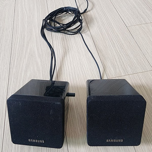 삼성 스피커 5000원 / 브리츠 BR-2100S5 (2만원) / 아이리버 IR-S30 (1만원)