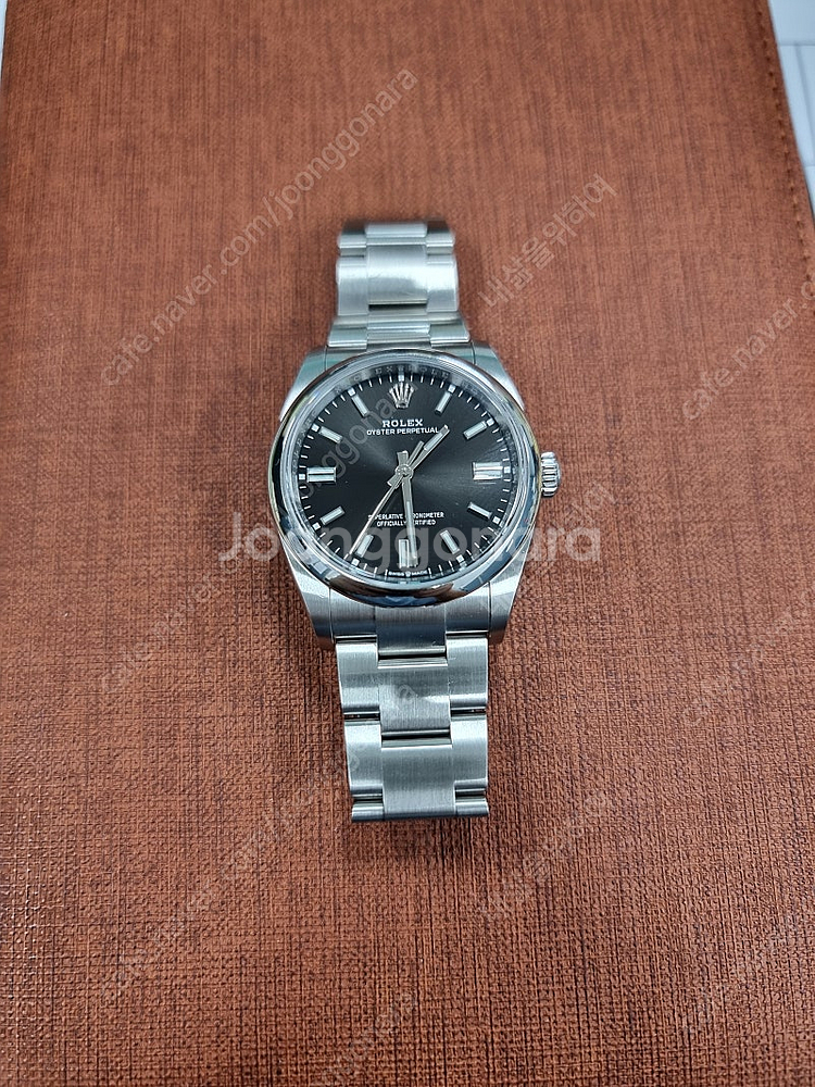 롤렉스 오이스터 퍼페츄얼 36mm 브라이트 블랙 126...--2