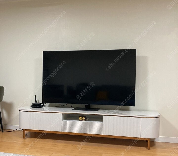 삼성 QLED 65인치 고급형 QA80 4K UHD 스마트 TV