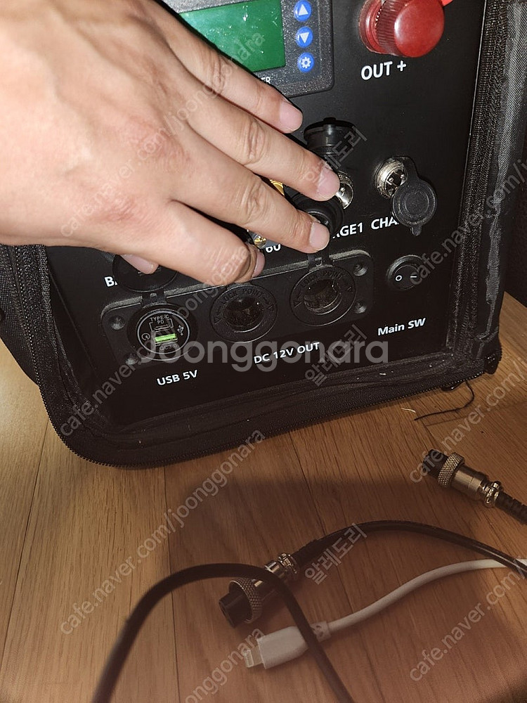 다이펑 280a 인산철 파워뱅크 + 2000w 인버터--0