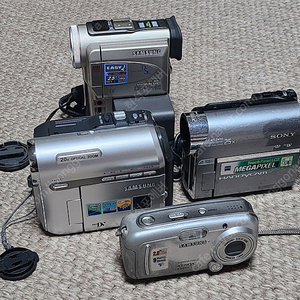 레트로 삼성 소니 SONY 6mm 디지털 비디오 캠코더 및 디카 카메라 총 4개 일괄 판매