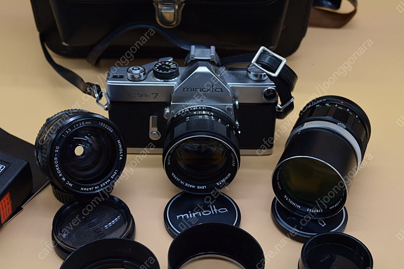 [입문용 필름 카메라] MINOLTA SR7 SET (58MM F1.4, 135MM F2.8, 28MM F3.5) WITH HOOD & CASE