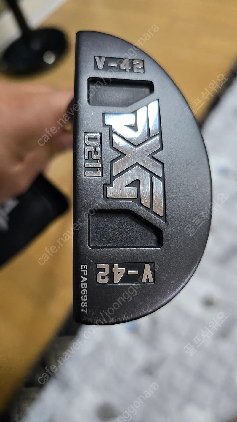 PXG 0211 V-42 퍼터 (33") 카네정품판매합니다