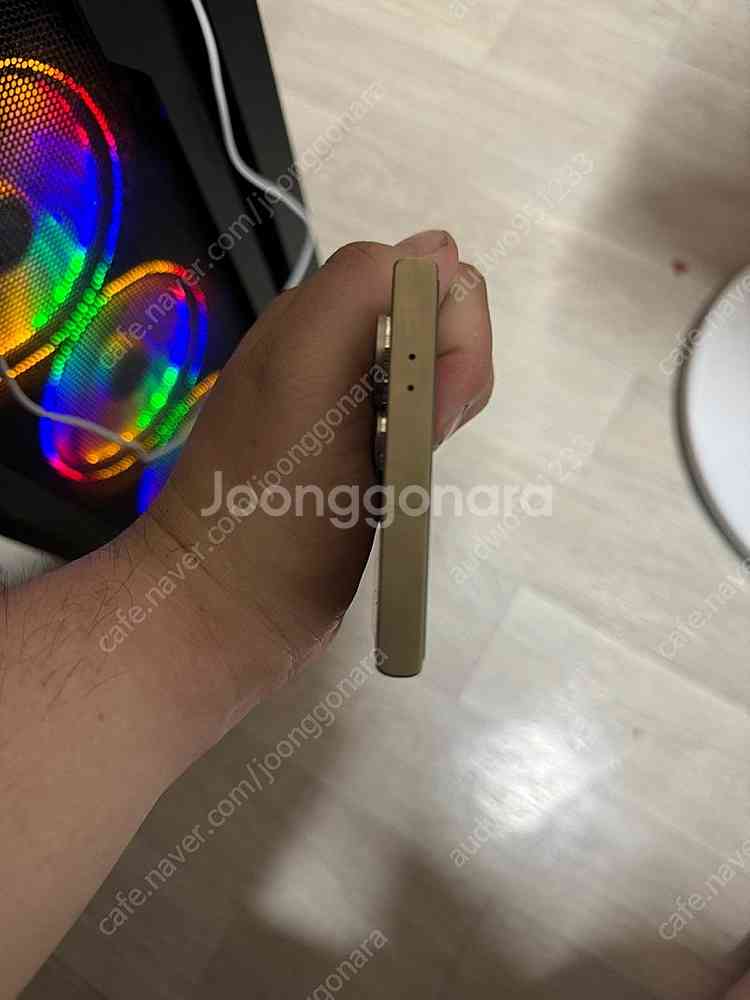 갤럭시S24 울트라 1테라 자급제 팝니다--2