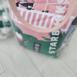 스타벅스 비치타올 핑크