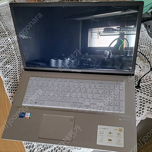 ASUS 비보북 17 노트북 팝니다. (X712EA-AU124)