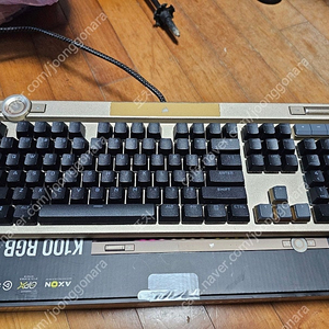 커세어 k100 RGB 미드나잇 골드 팝니다