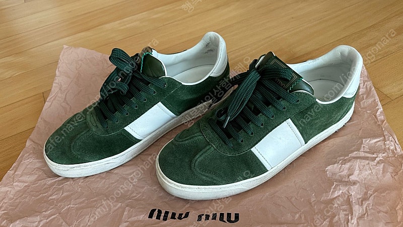 발렌티노 신발 스니커즈 VALENTINO 40.5 정품 발렌시아가 독일군 생로랑 마르지엘라 구찌 톰브라운