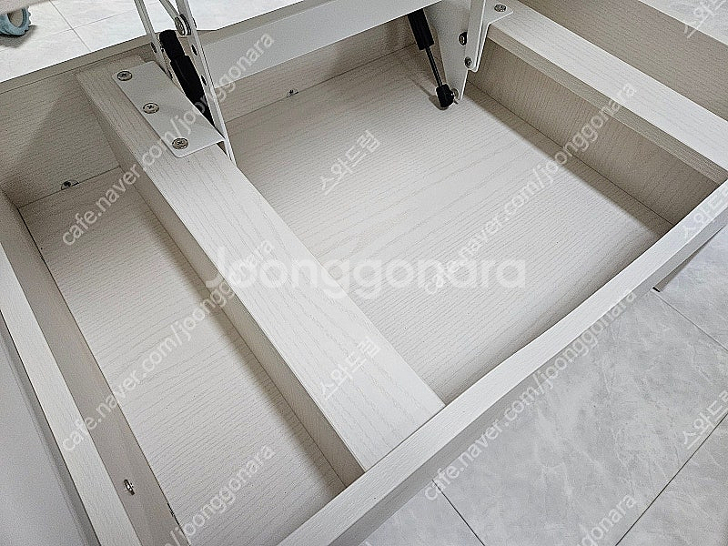 일룸 델타 리프트업 소파 테이블 팝니다--0