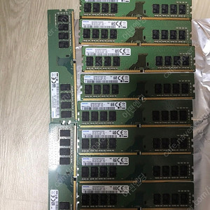 삼성전자 메모리 램 RAM DDR4 8G 2400T (PC4-19200) 여러개 판매합니다.