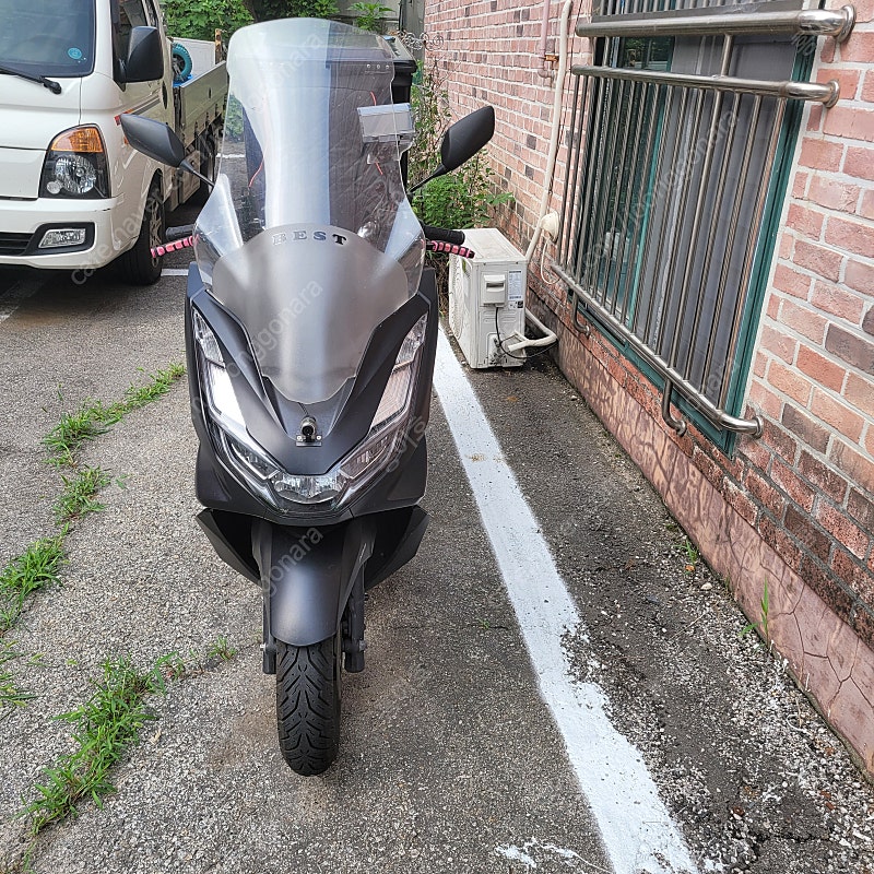 22년식 pcx125 팝니다.