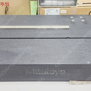 MITUTOYO 석정반 600X450mm ( 형상측정기에서 발취)