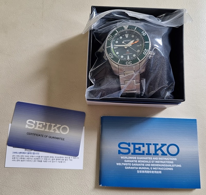 [정품 새제품] 세이코 솔라 다이버 GMT 시계 팝니다. SEIKO 프로스펙스 200M 방수