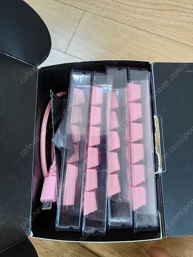 레이저 핑크 PBT 키캡 + 코일케이블