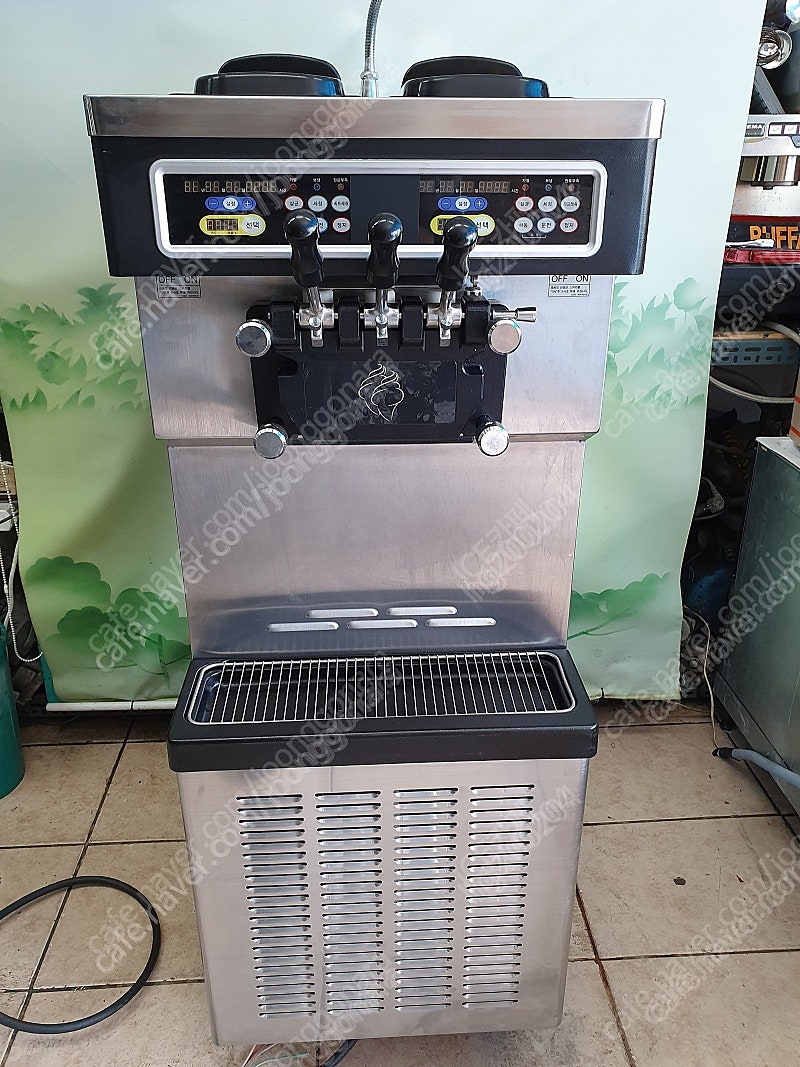 [판매]아이스트로 273 아이스크림기계(공냉식), 동구전자커피자판기