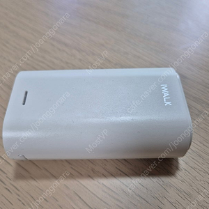 아이폰 도킹형 보조배터리 5000mAh 판매합니다.