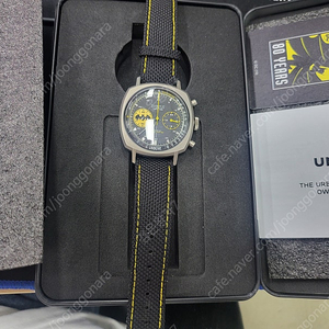 BATMAN X UNIDONE WATCH 베트맨 40주년 시계 팝니다.