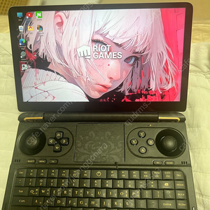 Gpd win 미니 8840u 32g 2tb