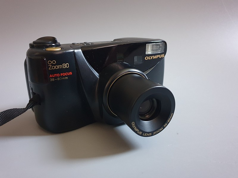 올림푸스 ZOOM 80 오토포커스 필름 카메라+리모컨 케이스 포함