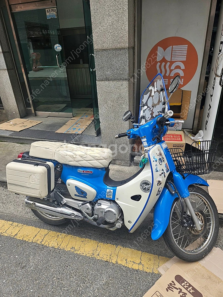 23년식 슈퍼커브110 5@@@키로 팝니다--1
