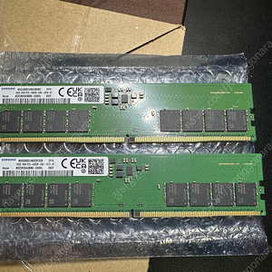 상태좋은 삼성램 DDR5 4800MHZ 16GB 2개 팝니다.