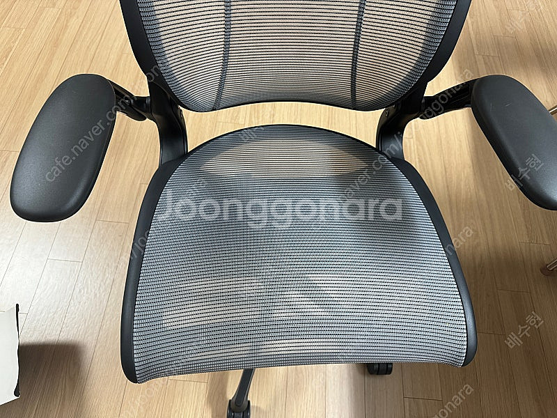 휴먼스케일 월드원 올 메쉬 매쉬 체어 판매합니다~--5