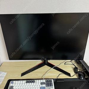 LG QHD모니터 32GK850F (1556시간사용)