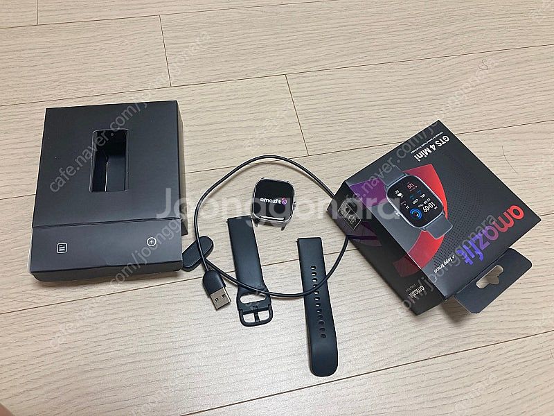 GTS4 mini 어메이즈핏 스마트워치--1