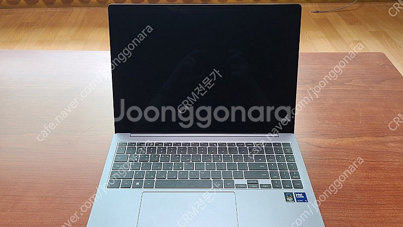 NT960XGQ-A51A 갤럭시북4 프로 팝니다--1