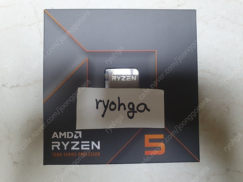 AMD 라이젠5 라파엘 7600X 정품 CPU 단품 22만에 팝니다