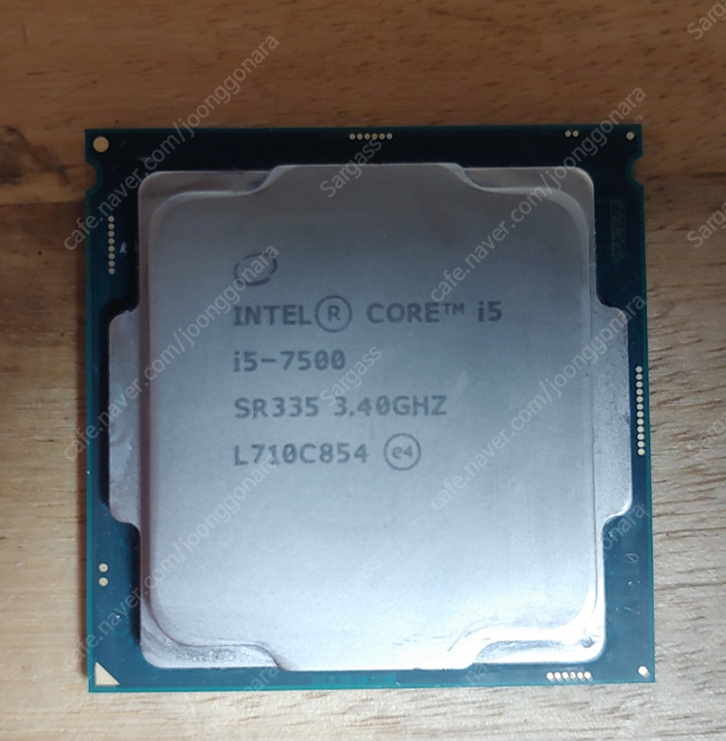 인텔 i5 7500 CPU + 정품쿨러 판매합니다.