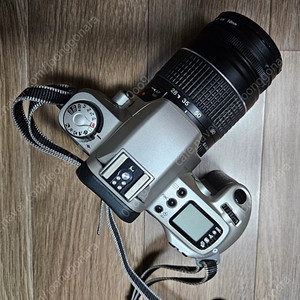 캐논 eos 500n 자동 필름 카메라+렌즈 28-80mm