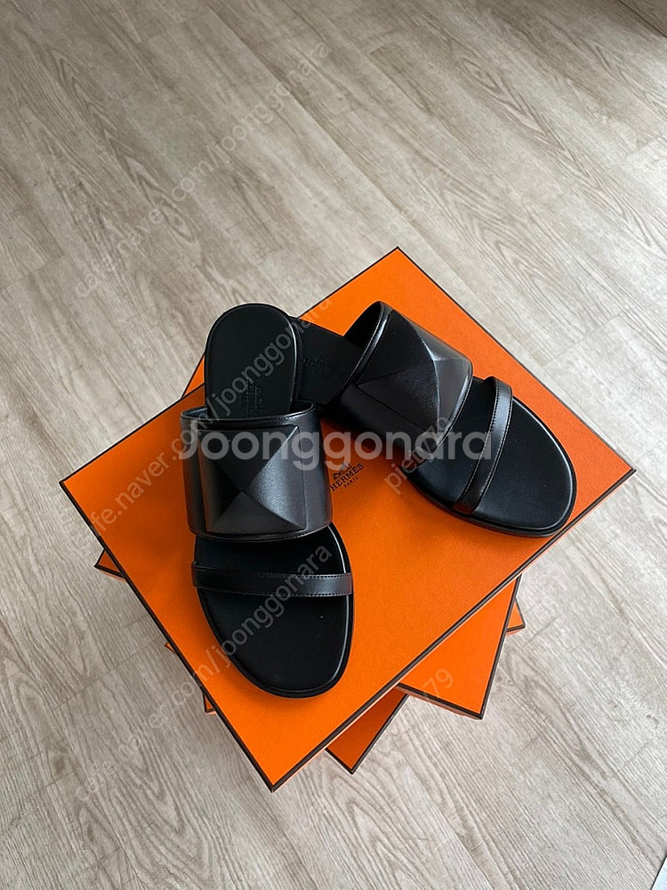 에르메스 카이아 샌들 블랙 36 230사이즈 판매해요--4