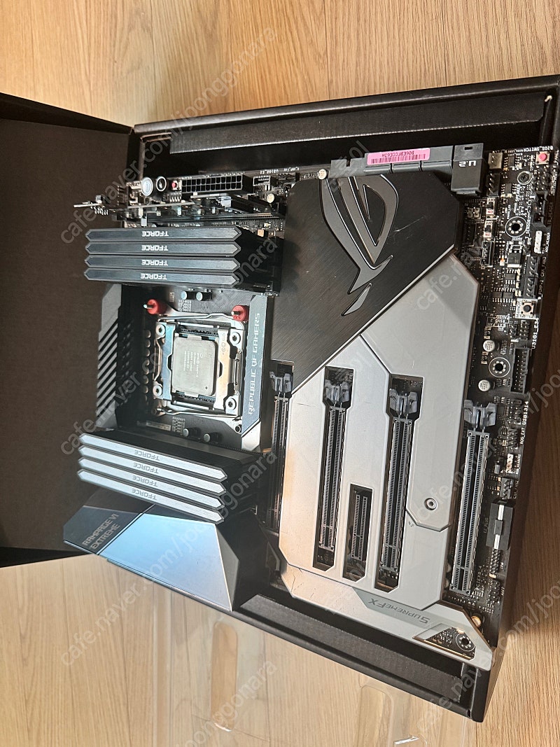 i9-9960x + ASUS Rog Rampage VI Extreme + 64gb 4133 램