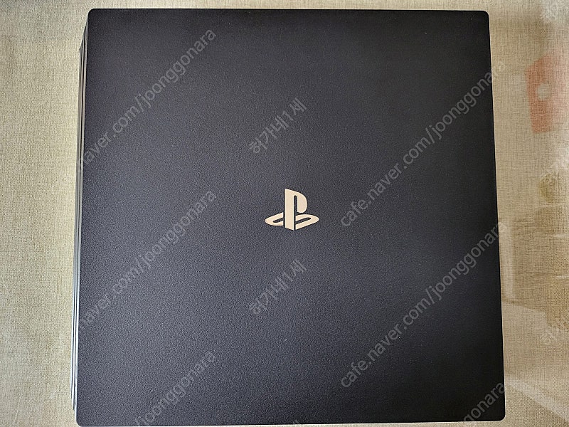 PS4 프로 1TB + 6TB 정발제품 택포 305000원 판매합니다