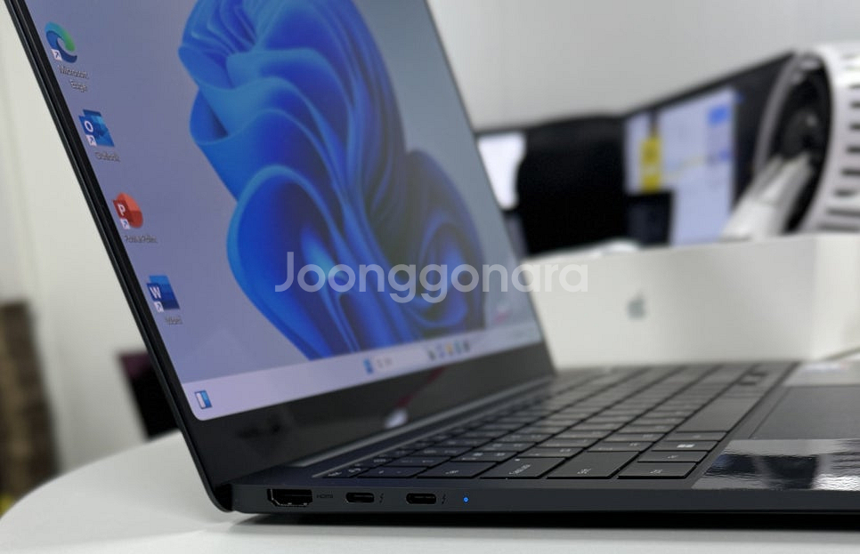 [삼성]갤럭시북3 프로 NT960XFT-A51AG i5...--3