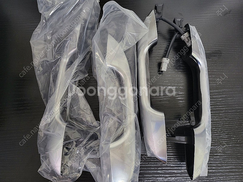쏘렌토MQ4 도어외캐치 터치식 블랙색상--1