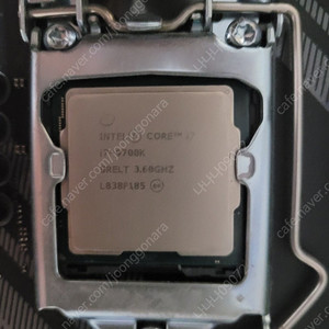 i7 9700K+Asrock Z390 Extreme4 팝니다. (택포)