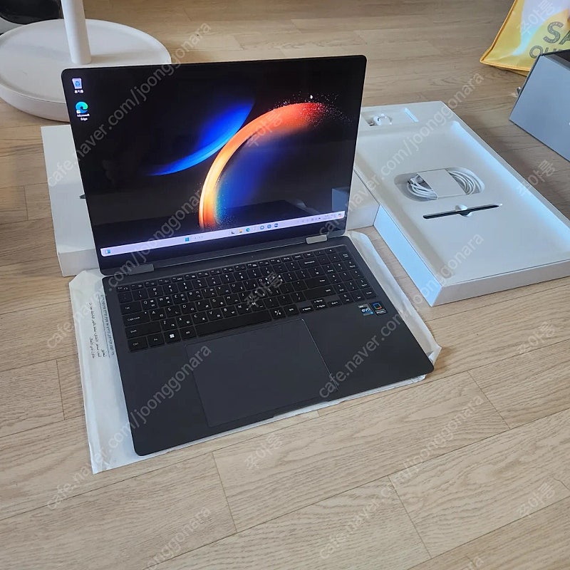 삼성 갤럭시북3 프로360 i7-13세대 , 램32 , 1TB 고사양 모델 판매합니다. (NT960QFG-KD72G)