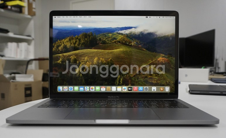 [애플] 맥북프로 2019 13인치 i5/8GB/256...--1