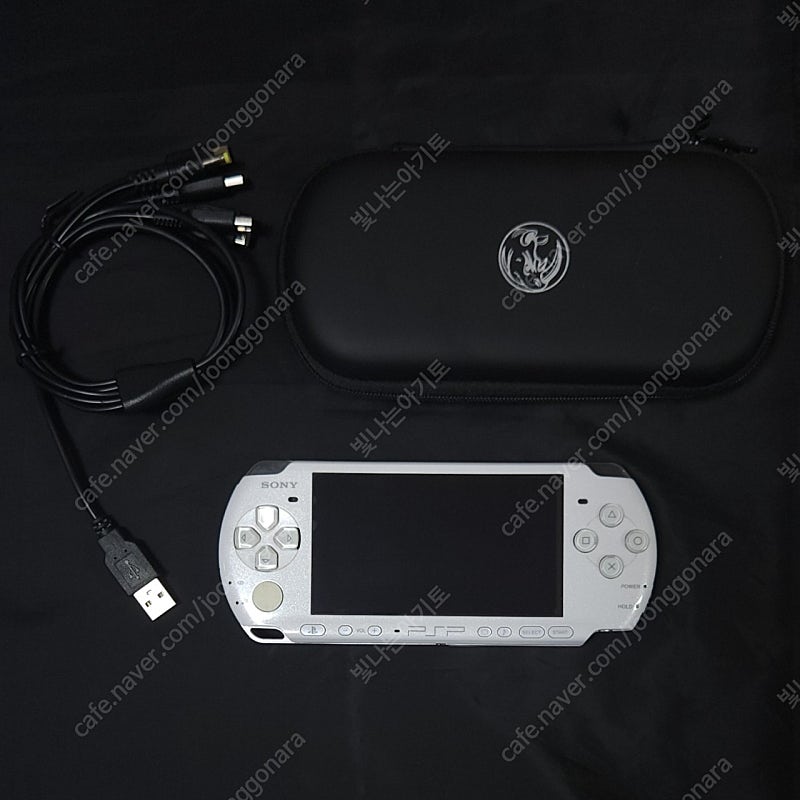 소니 PSP 3005 펄 화이트 판매합니다.