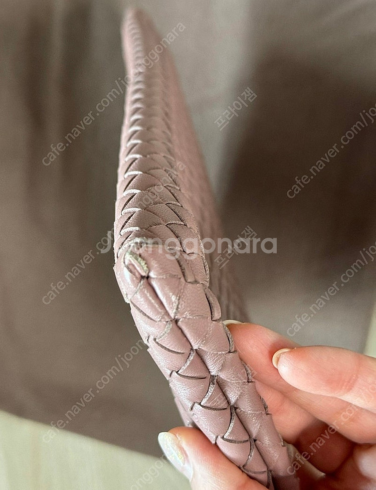 보테가베네타 로즈핑크 클러치--3