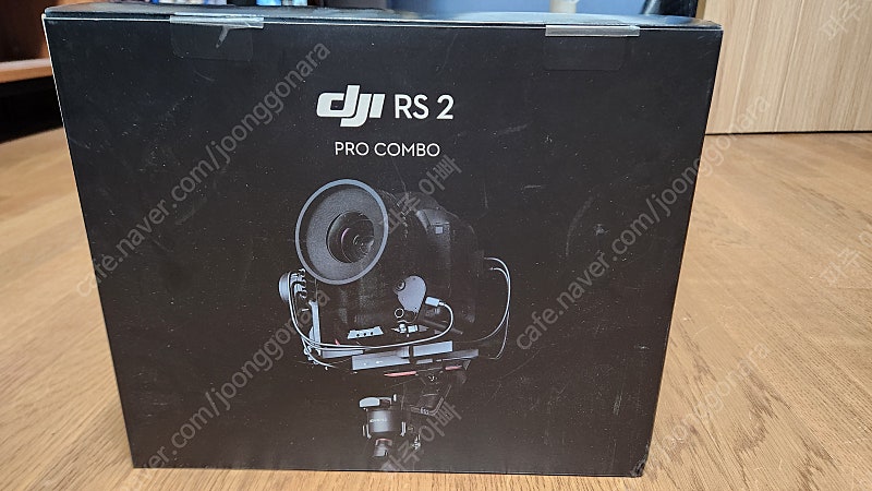 미러리스 카메라 짐벌 DJI RS 2 프로 콤보 보관만 해오다가 판매합니다.