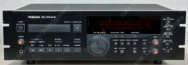 TASCAM DA-30MK2 디지털 오디오 레코더 판매 합니다