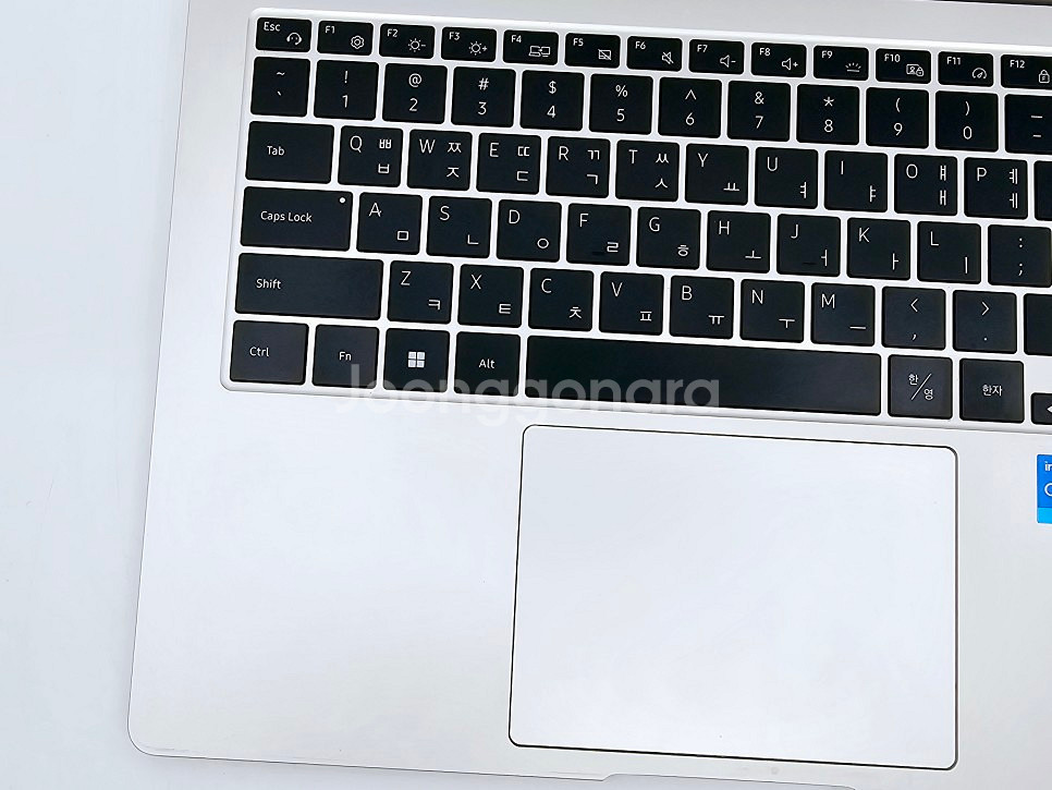삼성전자 갤럭시북3 프로 14인치 베이지 NT940XF...--1