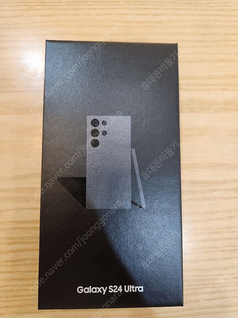 삼성갤럭시S24울트라 256기가 블랙티타늄 자급제미개봉 완전새폰 판매합니다
