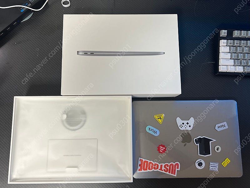 맥북에어 m1 스그 박스풀 기본형 팝니다(애플케어 2025년 2월)
